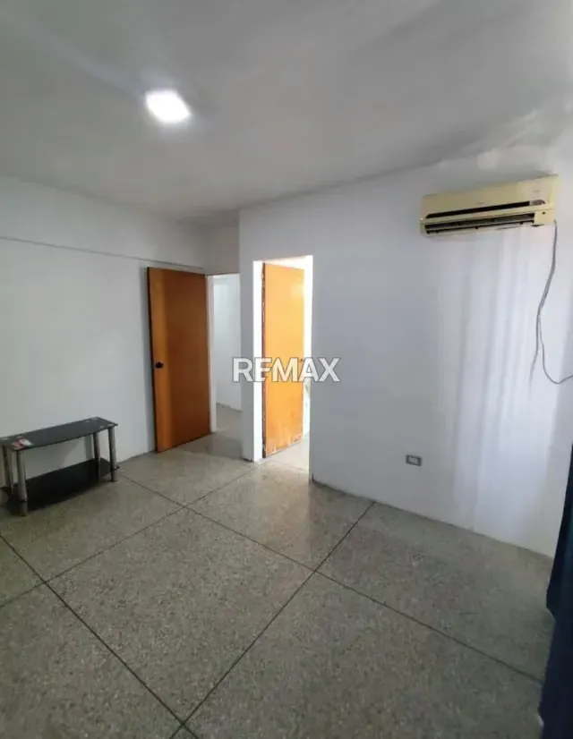 EN VENTA APARTAMENTO RES. DON MIGUEL EN SANTA ROSA - 6