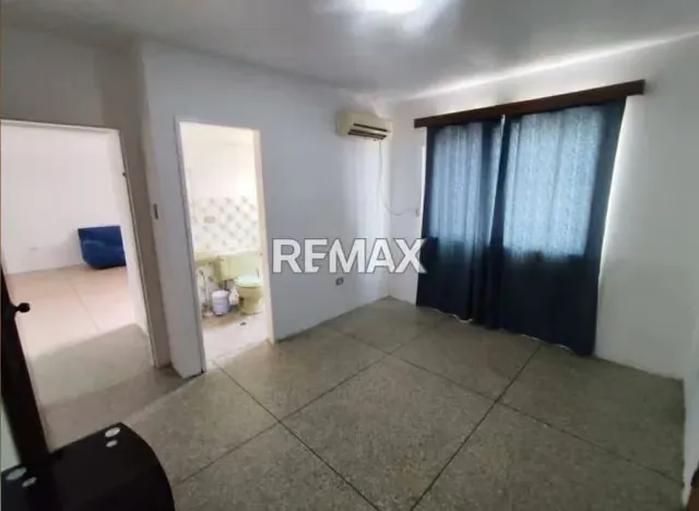 EN VENTA APARTAMENTO RES. DON MIGUEL EN SANTA ROSA - 9