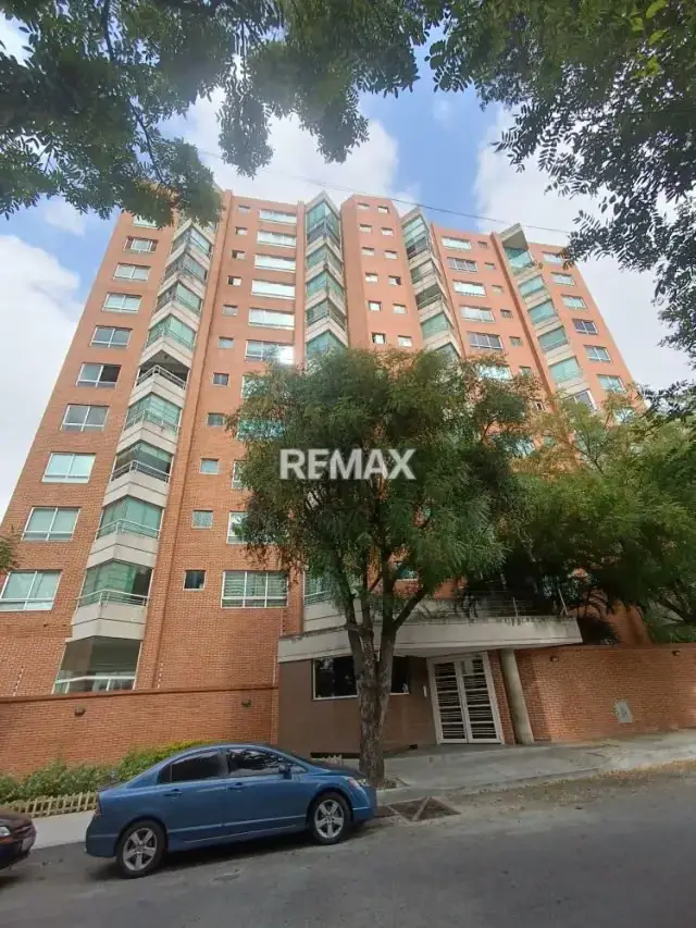 ALQUILER DE APARTAMENTO EN EL ROSAL, MUN. CHACAO