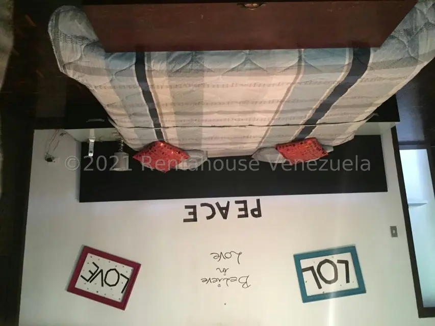 Casa (Contemporaneo) en Venta en Prados del Este, Distrito Metropolitano - 23
