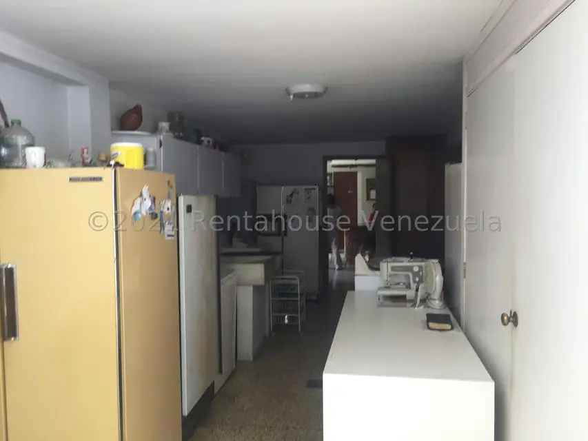 Casa (Contemporaneo) en Venta en Prados del Este, Distrito Metropolitano - 38