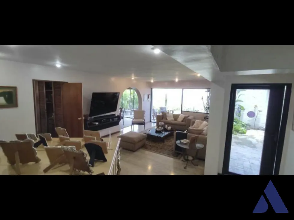 Vendo casa 660m2 La Lagunita 3560 - 28