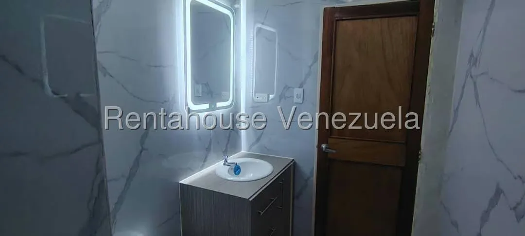 Apartamento (1 Nivel) en Venta en Buena Vista, Distrito Metropolitano - 11