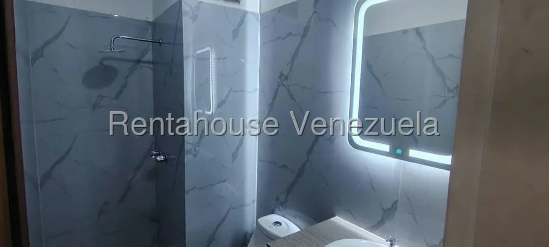 Apartamento (1 Nivel) en Venta en Buena Vista, Distrito Metropolitano - 9