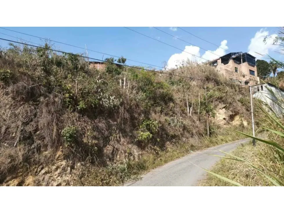 Se vende terreno 753,58m2 Oripoto 2285 - 2