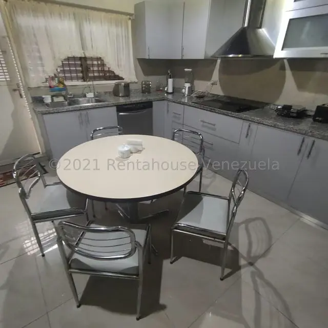 Casa (Duplex) en Venta en El Hatillo, Distrito Metropolitano - 24