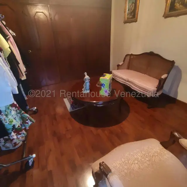Casa (Duplex) en Venta en El Hatillo, Distrito Metropolitano - 32