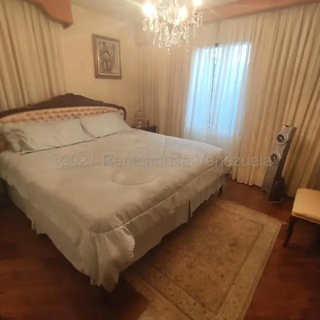 Casa (Duplex) en Venta en El Hatillo, Distrito Metropolitano - 36