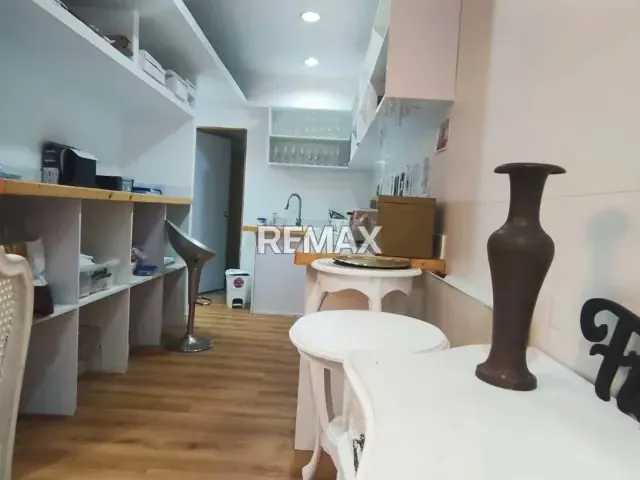 Se alquila local con gran potencial en el Centro Comercial Santa Fe - 8