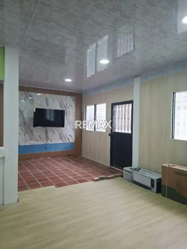 Espectacular Propiedad Multifamiliar: 900 m² de Terreno Propio, Casa + 2 Apartamentos Independientes – Vía El Mirador - 12