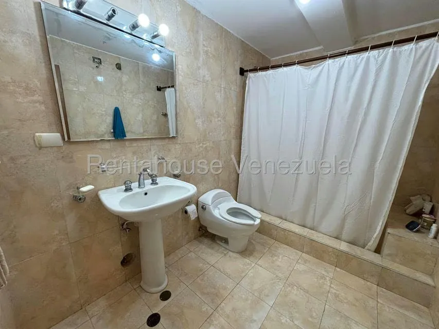 Casa (Multipes Niveles) en Venta en Juangriego, Nueva Esparta - 11