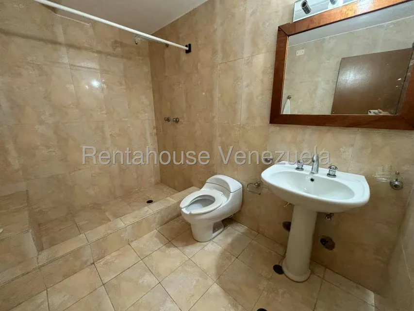 Casa (Multipes Niveles) en Venta en Juangriego, Nueva Esparta - 9