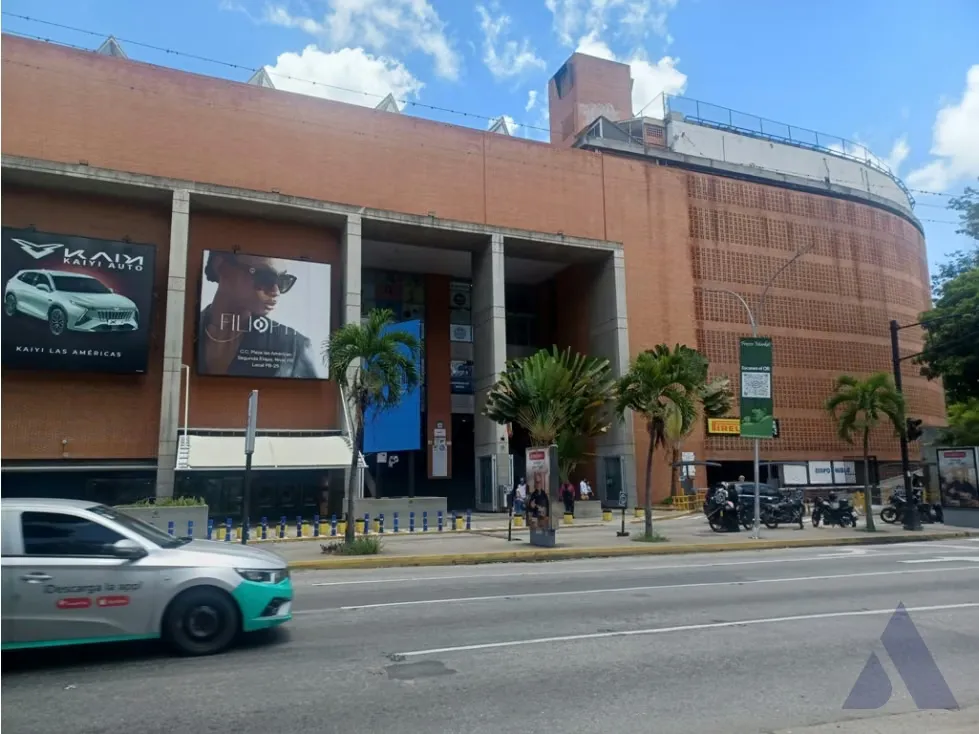 Alquilo local 38m2 Plaza Las Americas 4280