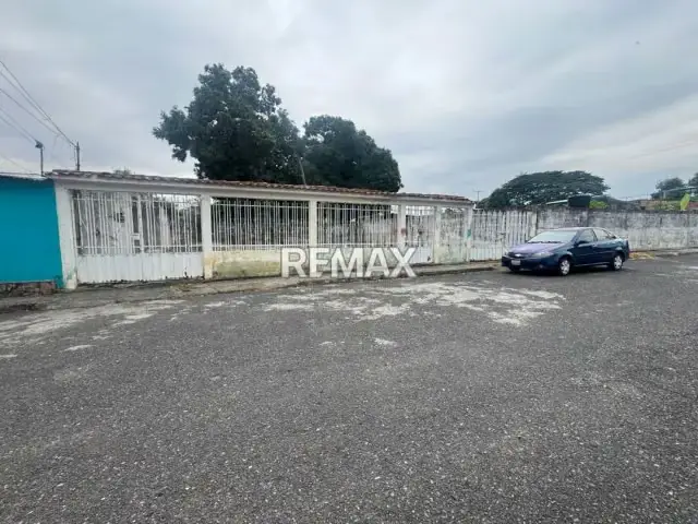 En Venta Terreno con Fundaciones, ubicado en Guanare, Sector Maturin, Calle 5 Bis entre carreras 9 y 10, Guanare, Portuguesa, Venezuela