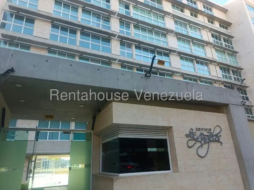 Apartamento (1 Nivel) en Alquiler en Lomas de Las Mercedes, Distrito Metropolitano