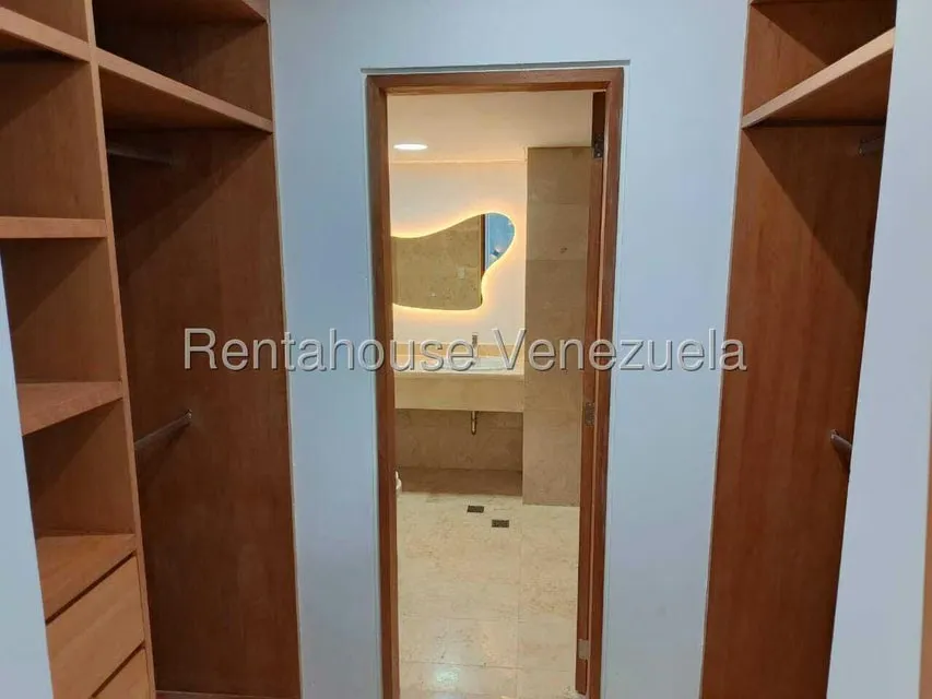 Apartamento (1 Nivel) en Alquiler en Lomas de Las Mercedes, Distrito Metropolitano - 27