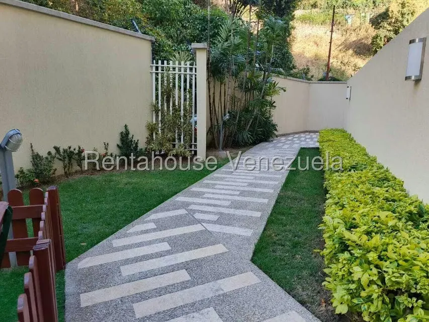 Apartamento (1 Nivel) en Alquiler en Lomas de Las Mercedes, Distrito Metropolitano - 47