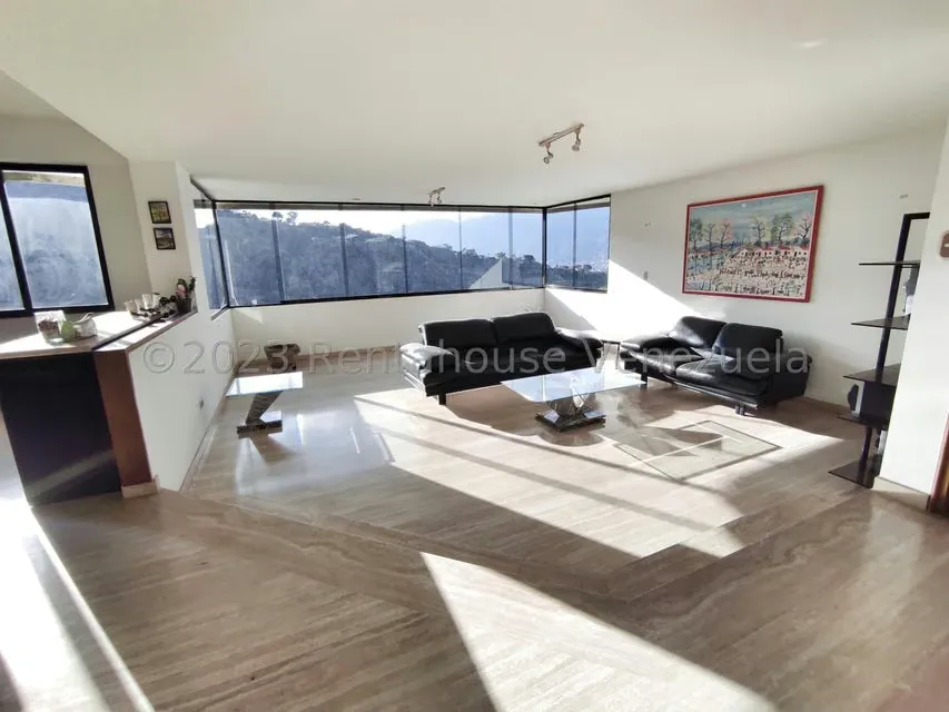 Apartamento (1 Nivel) en Alquiler en Los Naranjos del Cafetal, Distrito Metropolitano - 3