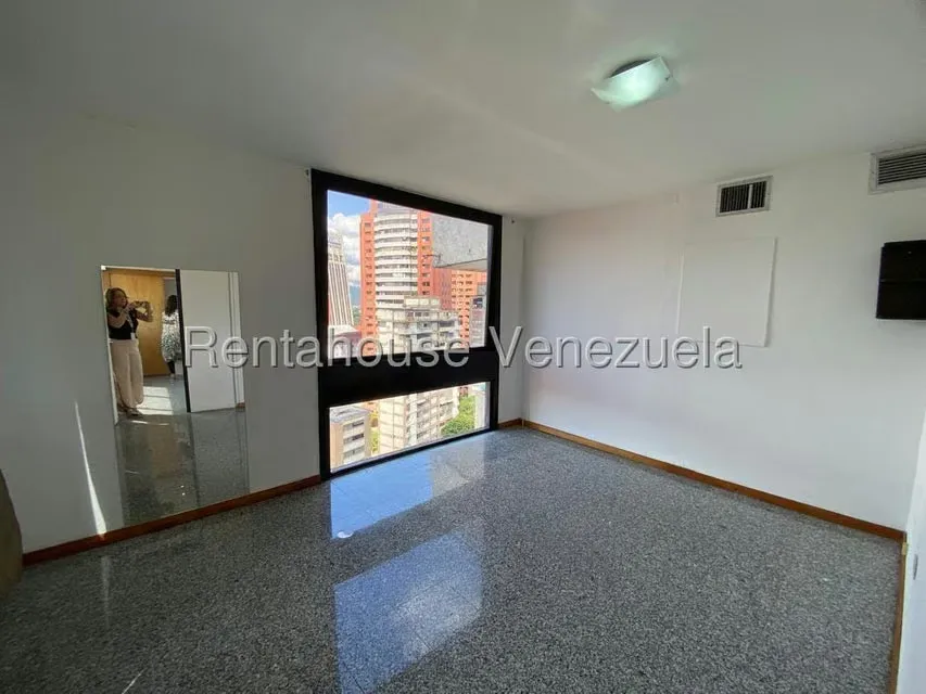 Oficina en Alquiler en Los Cedros, Distrito Metropolitano - 26
