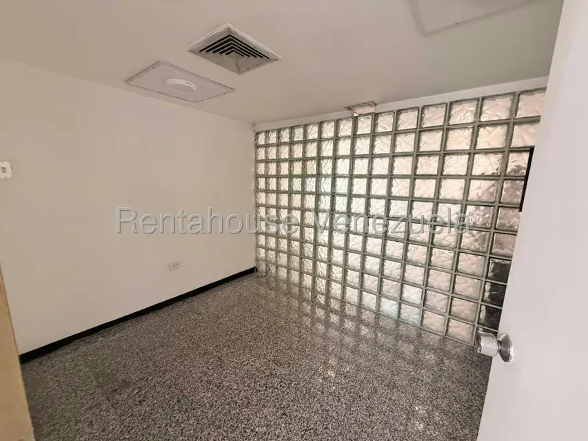 Oficina en Alquiler en Los Cedros, Distrito Metropolitano - 10