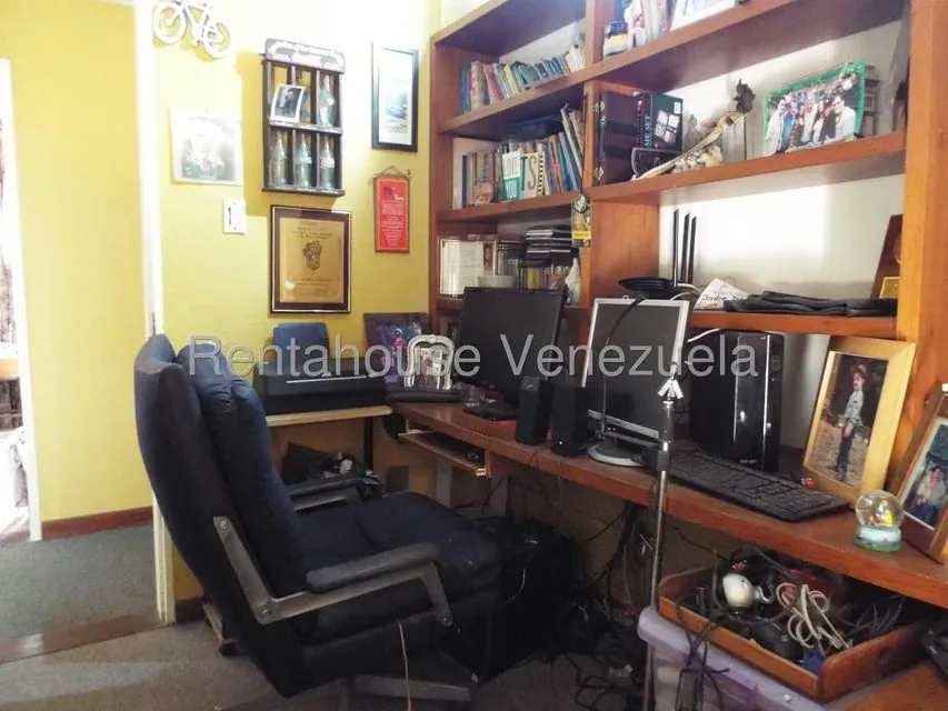 Casa (Multipes Niveles) en Venta en Loma Larga, Distrito Metropolitano - 29