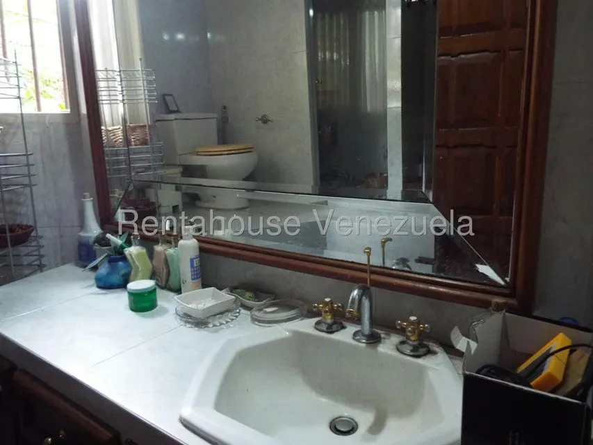 Casa (Multipes Niveles) en Venta en Loma Larga, Distrito Metropolitano - 34