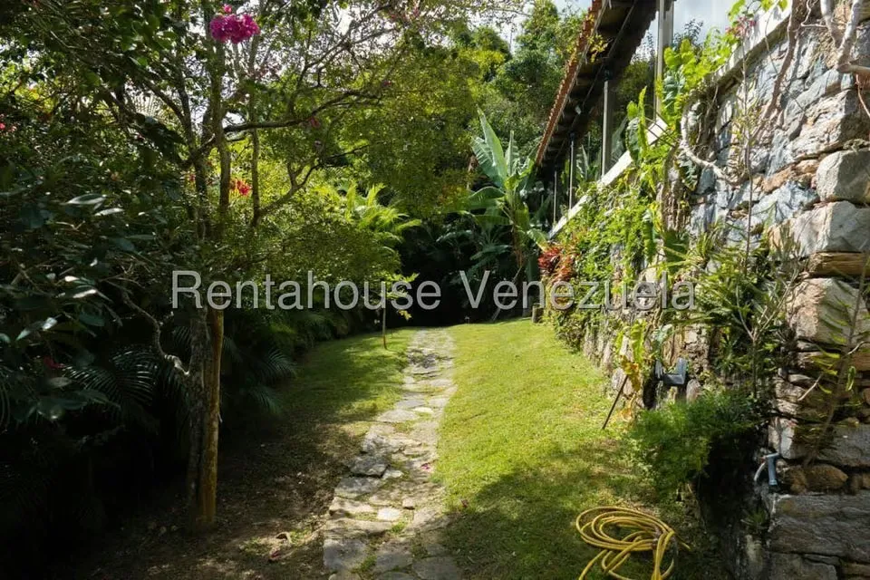 Casa (Multipes Niveles) en Venta en Loma Larga, Distrito Metropolitano - 40