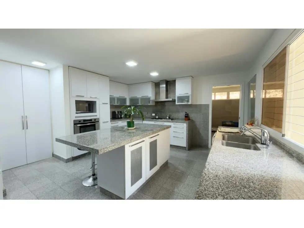 Se alquila Apto 400m² 3h+s/4b+s/2p Alta Florida - 8