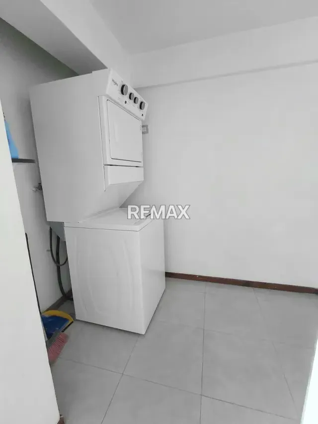 ALQUILER DE APARTAMENTO EN LA URB. LOS CAOBOS - 12