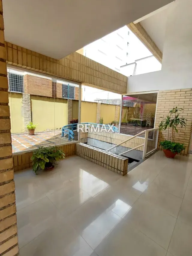 ALQUILER DE APARTAMENTO EN LA URB. LOS CAOBOS - 4