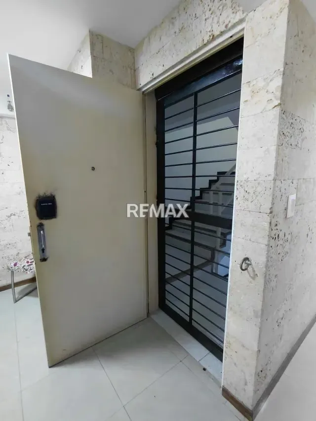 ALQUILER DE APARTAMENTO EN LA URB. LOS CAOBOS - 7