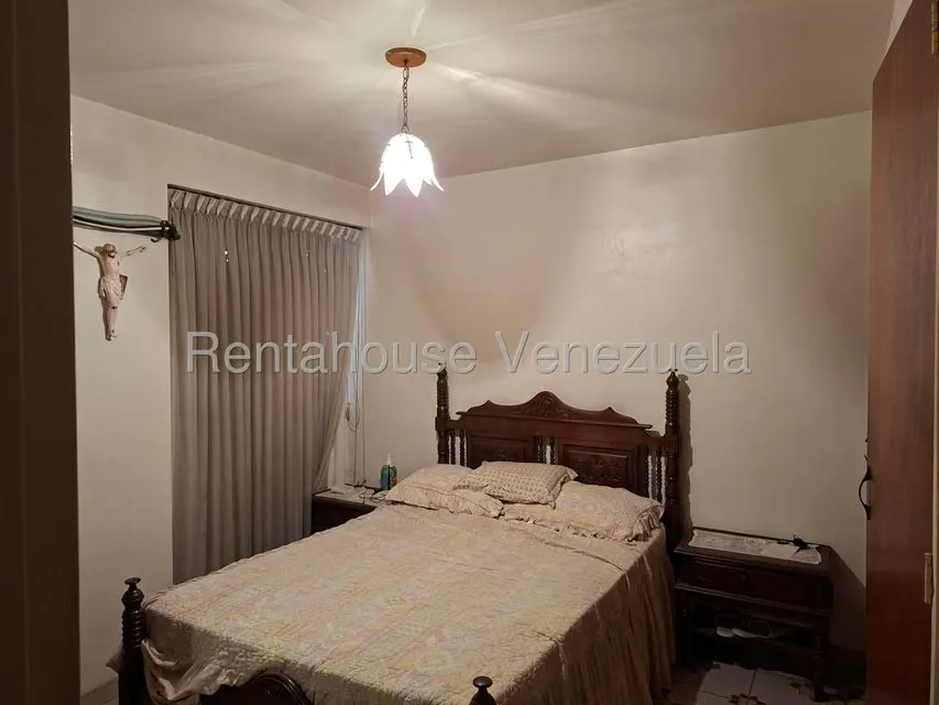 Apartamento (1 Nivel) en Venta en Parroquia La Candelaria, Distrito Metropolitano - 12