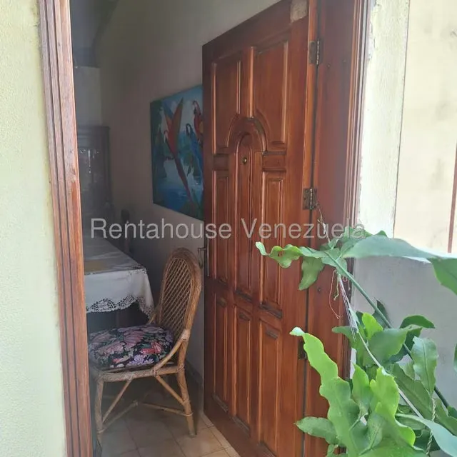 Apartamento (1 Nivel) en Alquiler en Parroquia Altagracia, Distrito Metropolitano - 3