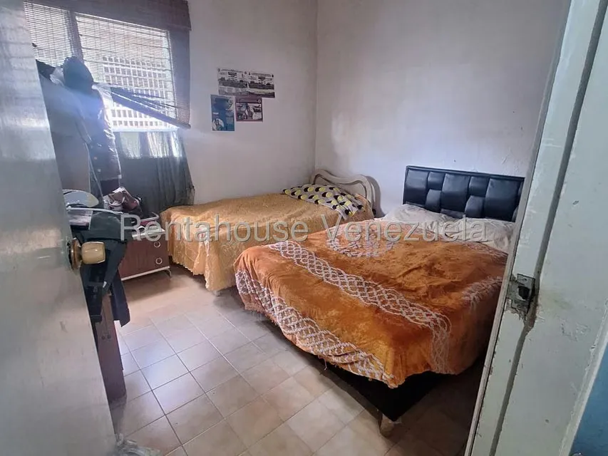 Apartamento (1 Nivel) en Alquiler en Parroquia Altagracia, Distrito Metropolitano - 21