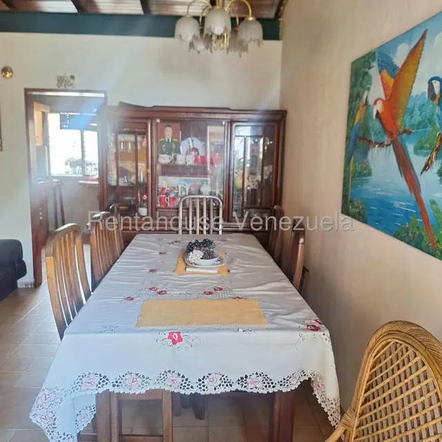 Apartamento (1 Nivel) en Alquiler en Parroquia Altagracia, Distrito Metropolitano - 4