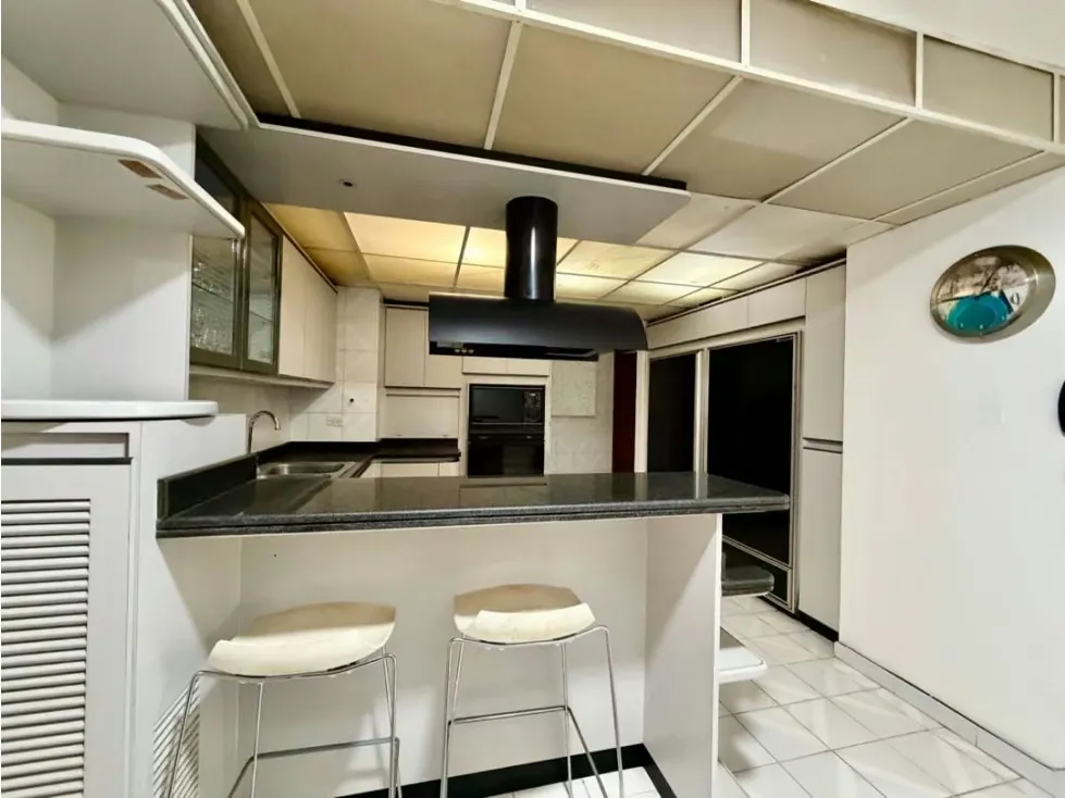 Se vende PB 300m2 + 300m2 jardín 3h+s/5b/4p Lomas de Las Mercedes - 15