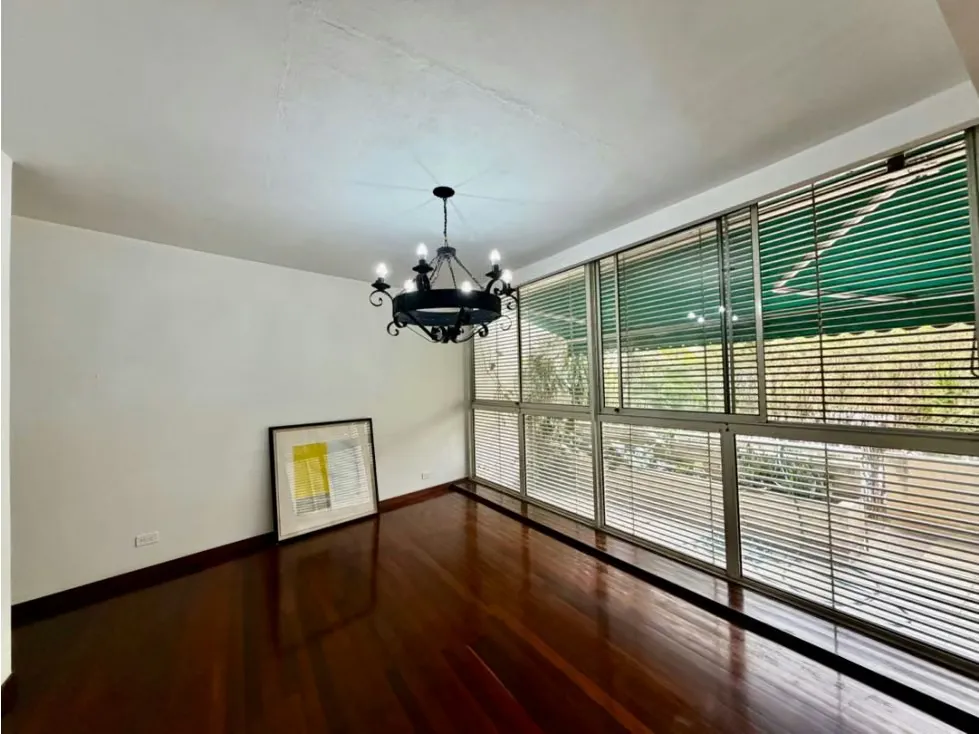 Se vende PB 300m2 + 300m2 jardín 3h+s/5b/4p Lomas de Las Mercedes - 6
