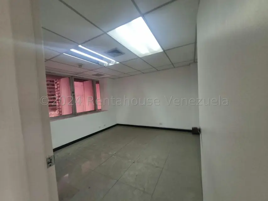 Oficina en Venta en Los Palos Grandes, Distrito Metropolitano - 8