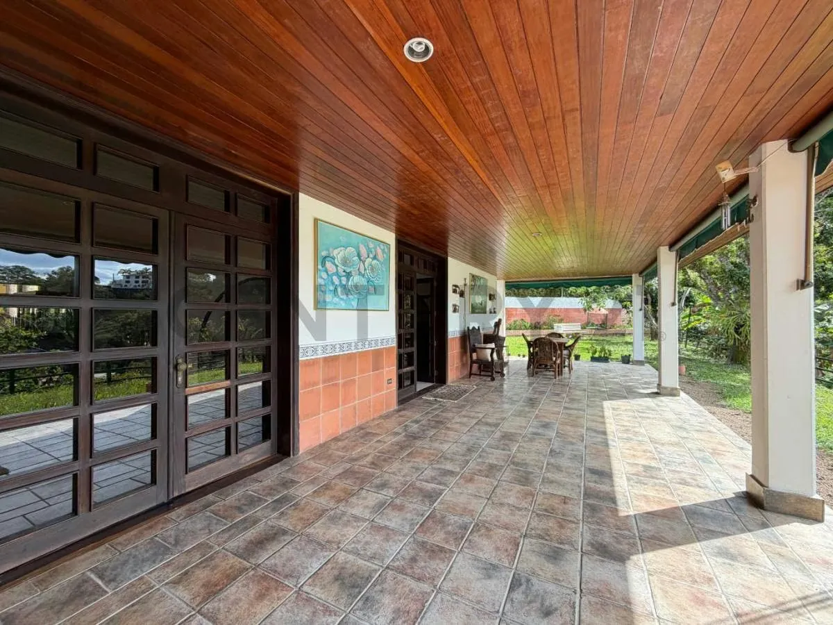 Espectacular Quinta en venta en la Boyera Municipio El Hatillo - 14