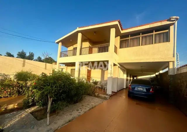 Hermosa Quinta bien ubicada en el corazón de la puerta maraven