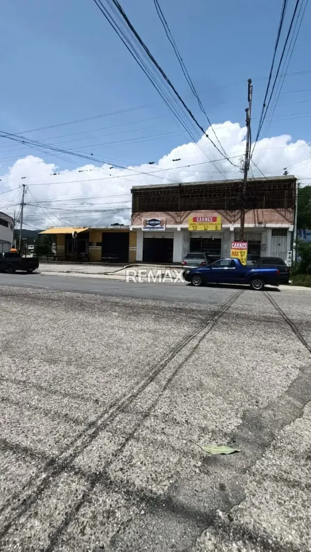 LOCAL EN ALQUILER PARA CARNICERIA Y VENTA DE MAQUINAS, 80 MTS2 - 3