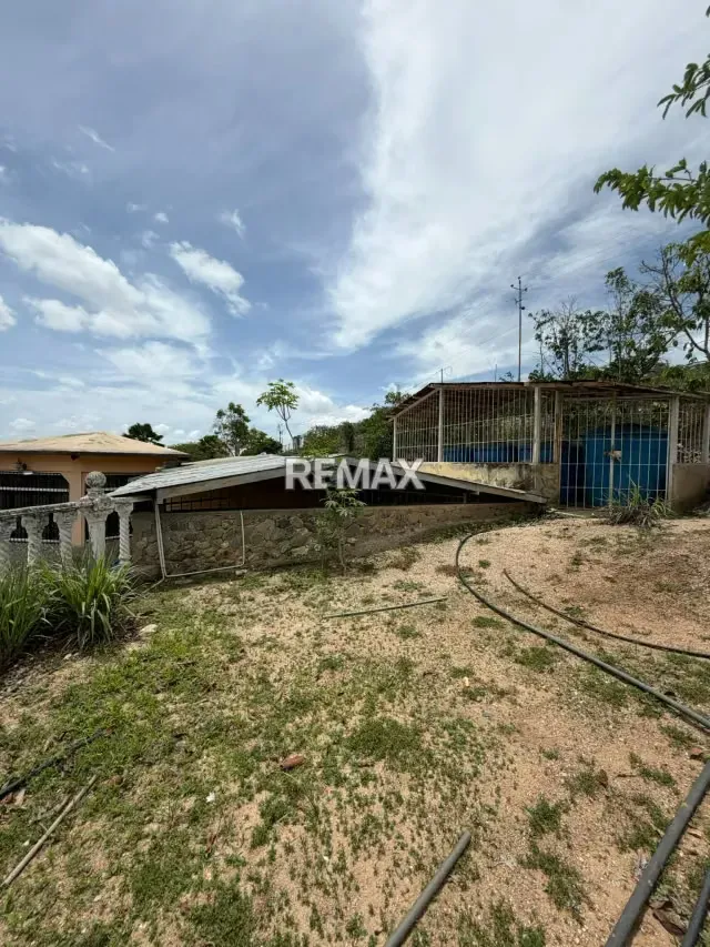 En Venta: Exclusiva Casa Granja con Vista Panorámica y Servicios Continuos – Vía Río Claro (Km 14) - 18