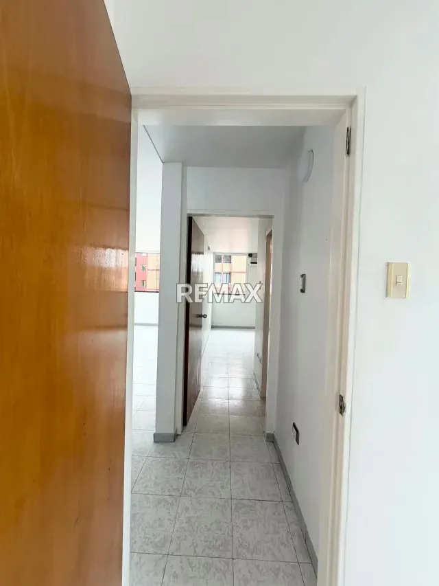 En venta Apartamento en Residencias Don Luis etapa nueva Avenida Principal las Vegas de Tariba, - 7