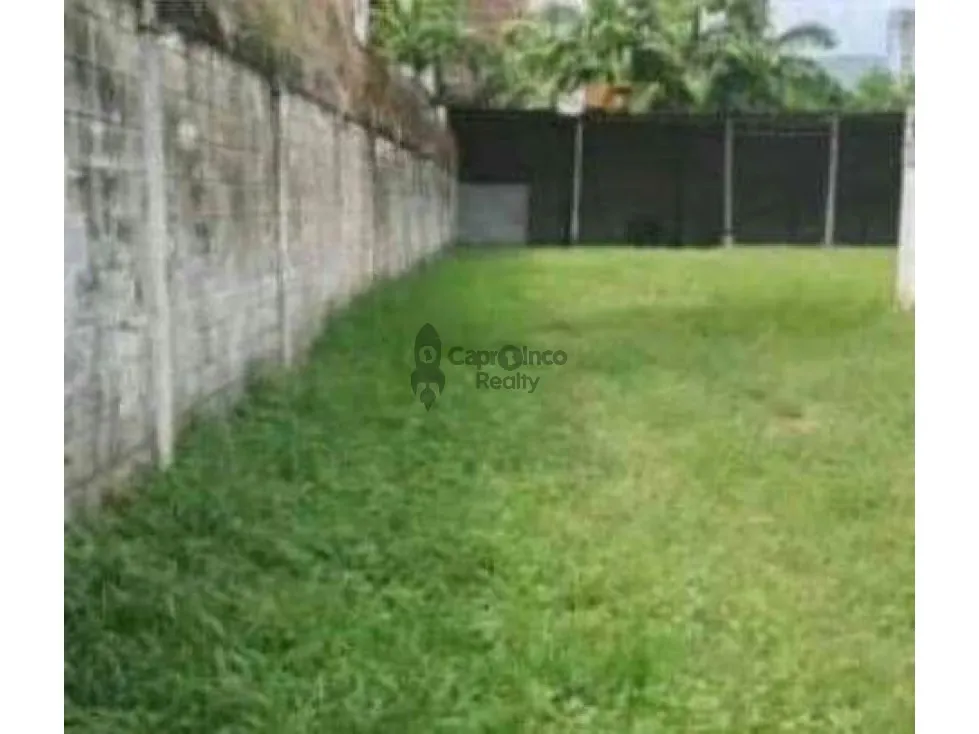 Se vende Terreno en Mañongo 1075m2 - 2