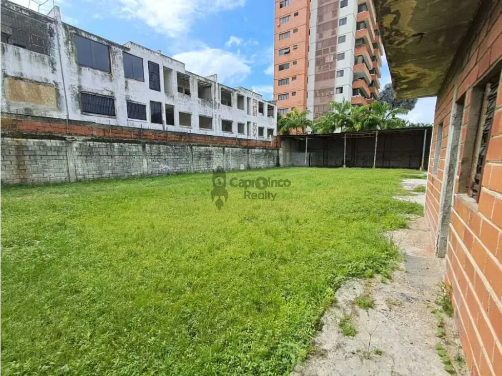 Se vende Terreno en Mañongo 1075m2 - 4
