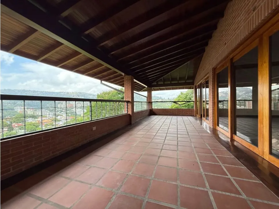 Se vende 410m2 5H+S/5.5B+S/4P Caurimare