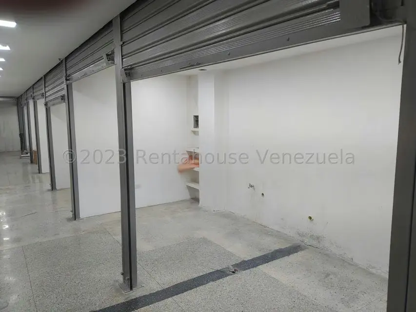Local Comercial en Alquiler en Parroquia Catedral, Distrito Metropolitano - 2
