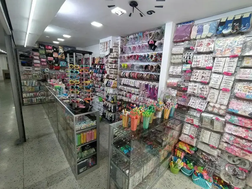 Local Comercial en Alquiler en Parroquia Catedral, Distrito Metropolitano - 8