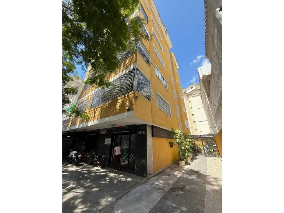 Se alquila Oficina 1300m² Los Caobos - 22