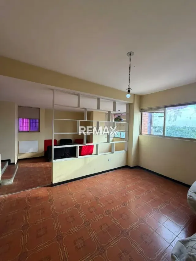 Apartamento en Venta Edif. Frailejon Av. 15 Delicias - 2